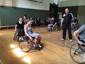 Ist Sport im Rollstuhl möglich?